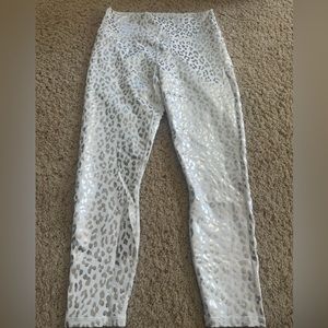 NWT. Fabletics high-waisted powerhold 7/8 leggings.